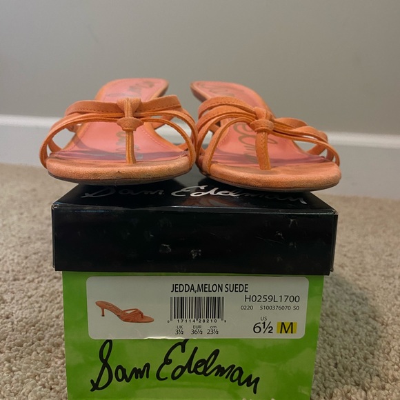 Sam Edelman Jedda Sandal with kitten heel - Picture 2 of 4